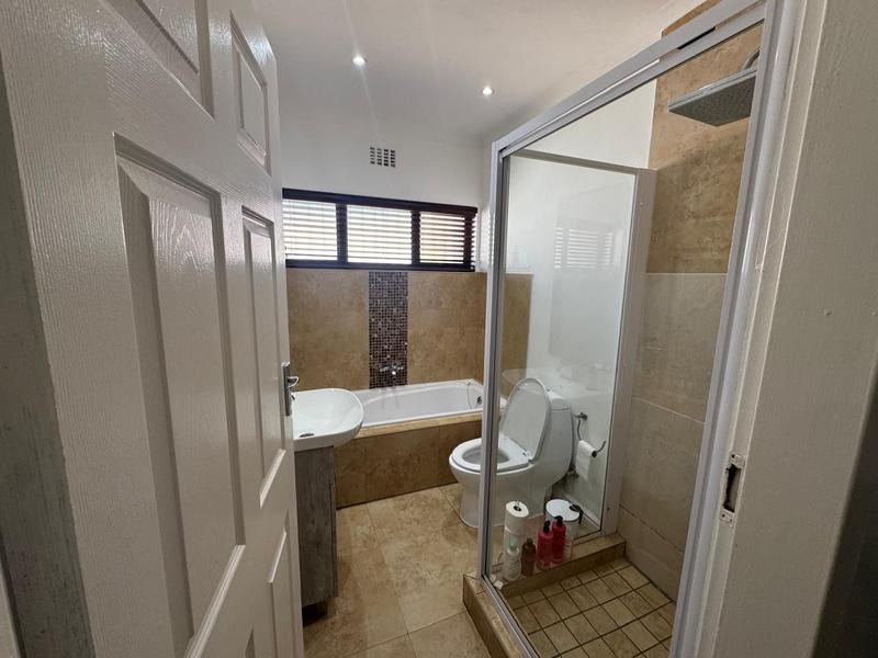 3 Bedroom Property for Sale in Zeekoevlei Western Cape